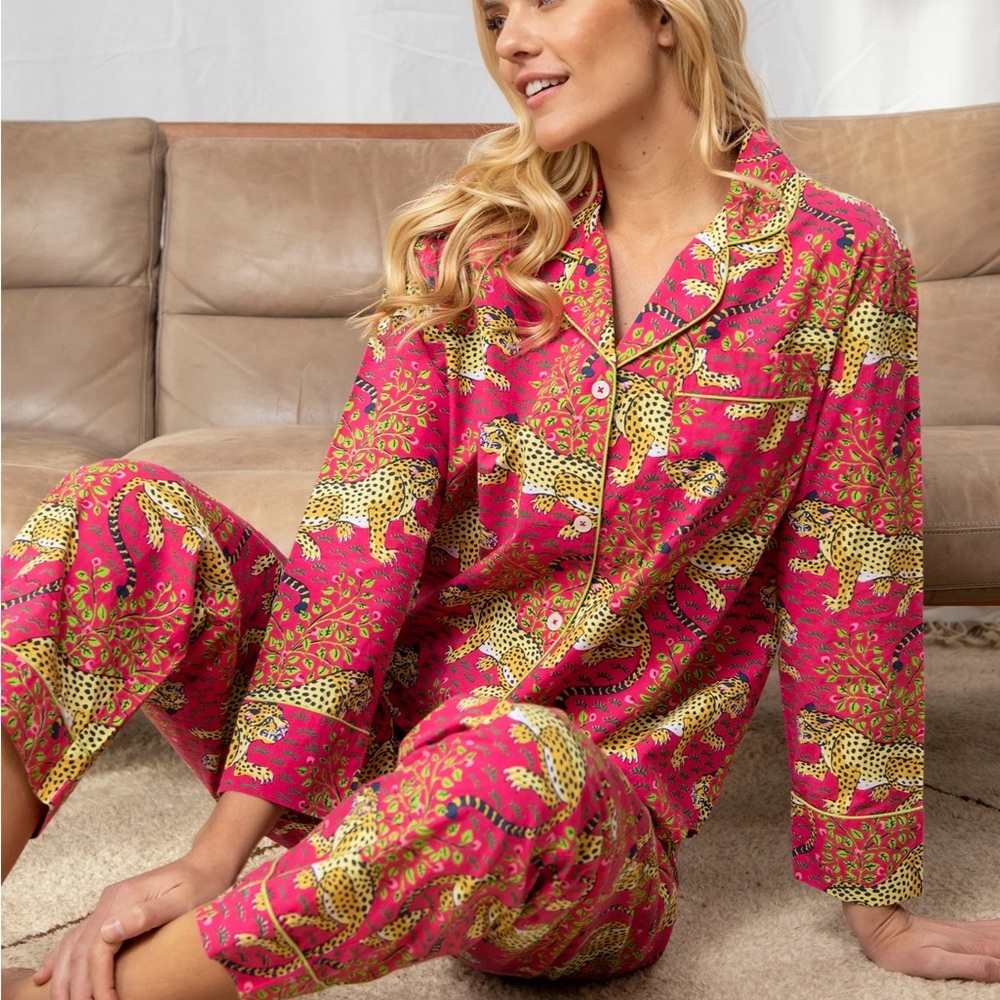 Printfresh Pink Leopard & Leaf Button-Up Pajama Set